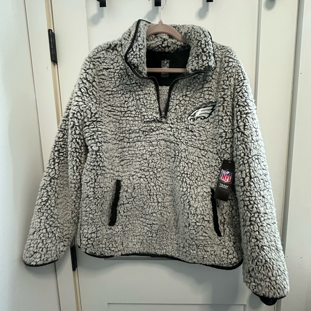 Philadelphia Eagles NFL Wear cozy pullover NWT